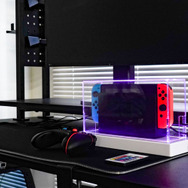 ゲーム機やアクスタ、フィギュアを推しカラーに染められる！「ゲーミングLEDショーケース」が最高にクール