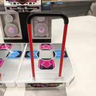 過去最大級の「ミニ」！『DDR Classic Mini』のデモ機をいろんな角度から激写！激写！【フォトレポ】