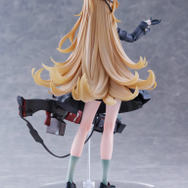 ニヤリと中二病っぽく微笑むシーンを再現！『勝利の女神：NIKKE』孤独な運命を持つニケ「ギロチン」がLive2Dをもとに立体化