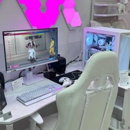 JR品川駅に「カスタムPCショールーム 2023」が出現!MSIのPCパーツとインテルCPU、ニトリのゲーミング家具が提案するスタイリッシュなライフスタイル