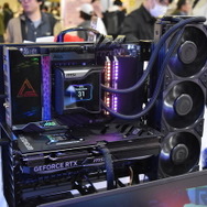 JR品川駅に「カスタムPCショールーム 2023」が出現!MSIのPCパーツとインテルCPU、ニトリのゲーミング家具が提案するスタイリッシュなライフスタイル