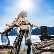 「西域漢服」ひよっこ（X@nakukotogadekin）／撮影：乃木章（X：@Osefly）、ウィッグ制作：Miyako（X：@miyako_cheng）