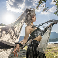 「西域漢服」ひよっこ（X@nakukotogadekin）／撮影：乃木章（X：@Osefly）、ウィッグ制作：Miyako（X：@miyako_cheng）