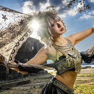 「西域漢服」ひよっこ（X@nakukotogadekin）／撮影：乃木章（X：@Osefly）、ウィッグ制作：Miyako（X：@miyako_cheng）