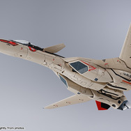 ピンポイントバリアパンチや変形ギミックも忠実再現！「マクロスプラス」より主人公イサム・ダイソンが駆る「YF-19」が立体化