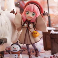 冬服ではしゃぐ姿がかわいすぎる！「劇場版SPY×FAMILY CODE: White」よりアーニャとボンドのフィギュアが登場