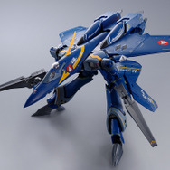 「マクロスプラス」より、“異形”の試作可変戦闘機「YF-21」がDX超合金に！予約受付は1月10日から