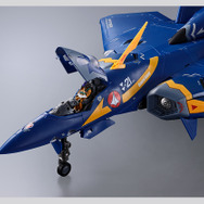 「マクロスプラス」より、“異形”の試作可変戦闘機「YF-21」がDX超合金に！予約受付は1月10日から