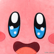 「星のカービィ」“超特大”ぬいぐるみが発売！ふわっふわっな「もちもちボディ」でカービィが美味しそうに見つめてくる