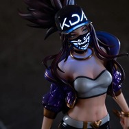「K/DA アカリ」がフィギュアに！『リーグ・オブ・レジェンド』より新フィギュアが予約受付中―MV内の光る演出も再現