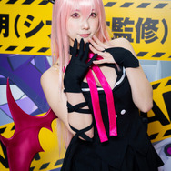 キサラ『Engage Kiss/Engage Kill』／大河もも（X：@momotaigaaa）／撮影：乃木章