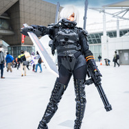 創作衣装／そらしきむぎ（X：@6gimugi）、造形デザイン（X：@UEDAJYOKO）