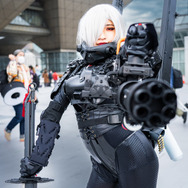 創作衣装／そらしきむぎ（X：@6gimugi）、造形デザイン（X：@UEDAJYOKO）