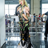 メビウス『崩壊3rd』／Caren（Instagram：caren_2611）