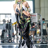 メビウス『崩壊3rd』／Caren（Instagram：caren_2611）