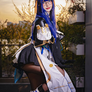 ペラ『崩壊:スターレイル』/神楽坂真冬(X:@Mafuyu_MkVII)、撮影:山颪ヒア(X:@fotomachen)