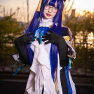 ペラ『崩壊:スターレイル』/神楽坂真冬(X:@Mafuyu_MkVII)、撮影:山颪ヒア(X:@fotomachen)