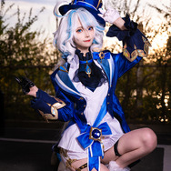 フリーナ『原神』/坂坂白(X:@super_banbanbai)、撮影:山颪ヒア(X:@fotomachen)