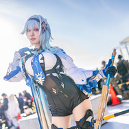 エウルア『原神』/ひよっこ(X:@nakukotogadekin)、撮影:乃木章(X:@Osefly)