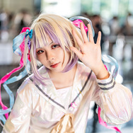 超天ちゃん『NEEDY GIRL OVERDOSE』／maki（Instagram：makiin_cos）