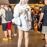 シナモン（擬人化）／ZHENG LING（Instagram：ling.ringg）