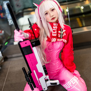 アリス『勝利の女神:NIKKE』／夜明け（Instagram：yoake_sannn）