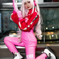 アリス『勝利の女神:NIKKE』／夜明け（Instagram：yoake_sannn）