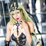 メビウス『崩壊3rd』／Caren（Instagram：caren_2611）