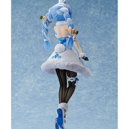 で、デカすぎるぺこ……「兎田ぺこら」1/4スケールフィギュアが本日1月12日より予約受付開始！