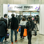 7周年を祝う想いが強すぎてクオリティーが限界突破！美女コスプレイヤーと巡る「#コンパスフェス」レポート