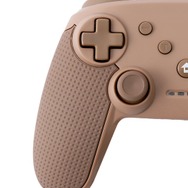 3COINSの人気ワイヤレスゲームコントローラーが再入荷！ お値段2,750円で無線&有線プレイ、ジャイロ操作、連射機能もサポート