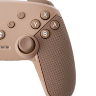 3COINSの人気ワイヤレスゲームコントローラーが再入荷！ お値段2,750円で無線&有線プレイ、ジャイロ操作、連射機能もサポート