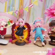 かわいいアーニャからギャグ顔まで！「SPY×FAMILY」新作フィギュアが手のひらサイズで発売