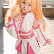 リリエル「2.5次元の誘惑」/胡桃沢あすな(@asuna_cos)