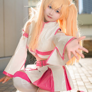 リリエル「2.5次元の誘惑」/胡桃沢あすな(@asuna_cos)