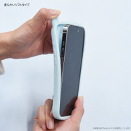 “レトロガラケー”風ケースがかわいい！「ちいかわ」たちの魅力がぎゅっと詰まったパステルカラーな4種がラインナップ