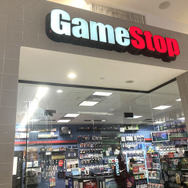 アメリカはやっぱり「Xbox優勢」の国？ 現地ゲームショップGameStopに突撃！【アメリカ渡航レポート】