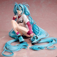 あらわになった太ももがスニーカーに映える!「初音ミク」×米山舞氏のコラボイラストがフィギュア化―低彩度の限定カラーも