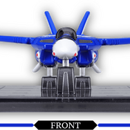 「超時空要塞マクロス」より、一条輝らが搭乗する「バルキリー」がトミカに！アニメOP映像の格納庫をイメージしたオリジナル台座が付属