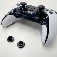 「PlayStation 5」がもっと楽しくなる！ 自由なプレイスタイル、好みのカスタマイズ…豊かな周辺機器で味わうリッチな体験