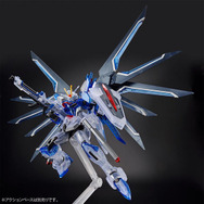 劇場限定ガンプラをその手に！クリアカラーの「ライジング