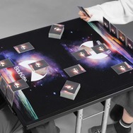 デュエルディスクではない、デュエルデスクだ！カードゲーマー専用の「ゲーミングデスク」が凄く快適そう