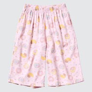 「ちいかわ」×「サンリオ」のキッズアパレルがユニクロから発売決定！人気キャラたちが甘いスイーツに囲まれた可愛いデザイン