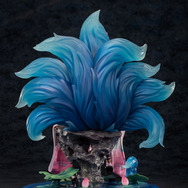 肩から胸元まで大胆な“あの”スキンが立体化!『LoL』アーリの花祭りスキンがフィギュアになって登場