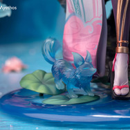 肩から胸元まで大胆な“あの”スキンが立体化!『LoL』アーリの花祭りスキンがフィギュアになって登場