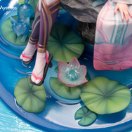 肩から胸元まで大胆な“あの”スキンが立体化!『LoL』アーリの花祭りスキンがフィギュアになって登場