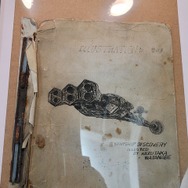 トークショー会場に展示された宮武一貴氏が大学生のときに始めて描いたイラスト。映画「2001年宇宙の旅」を見て、資料も見ずに記憶だけで描いた宇宙船ディスカバリー号。