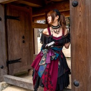 謎解きは足湯の後で！？美少女名探偵が豪華賞品が当たる「ナゾトキクエスト in ぐんま三大梅林」に挑戦