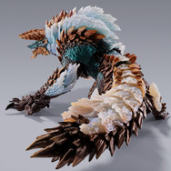 モンスターハンター　リオレウス　ジンオウガ　フィギュア リオレウス、ジンオウガのカッコいいフィギュアが、『モンハン