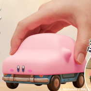 後ろに引っ張ると走り出すギミックも！『星のカービィ』車にほおばりヘンケイした「カービィ」がフィギュア化